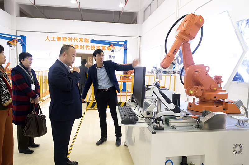 Automated manufacturing robotics