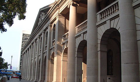 ela1.jpg (57092 bytes)