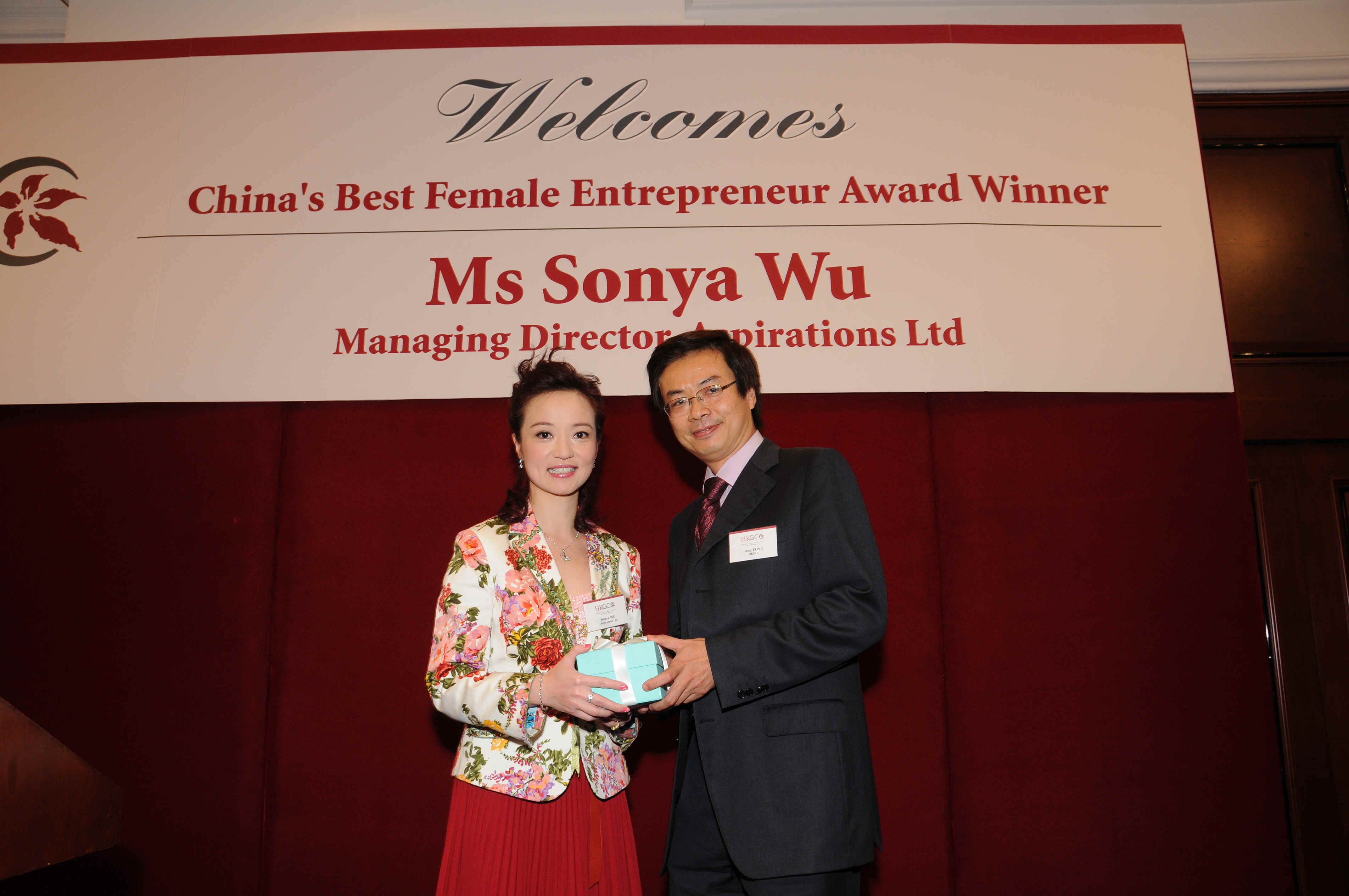 sonya4.jpg (6503634 bytes)