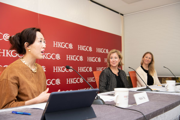 HKGCC Women in Philanthropy - Connecting Volunteers Webinar