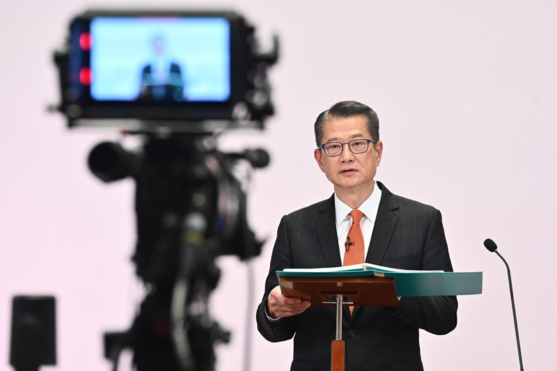 The Hong Kong General Chamber of Commerce welcomes the initiatives presented by the Financial Secretary Paul MP Chan in his Budget Speech today. 