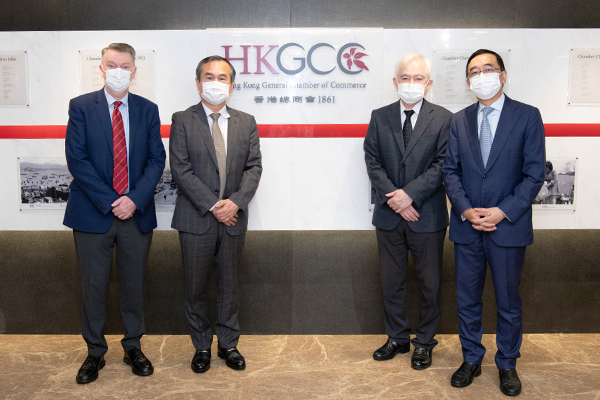 Masakazu Yagyu, Secretary General of the Hong Kong Japanese Chamber of Commerce & Industry, paid a courtesy call on Chamber CEO George Leung and PR & Programs Director Malcolm Ainsworth to introduce his successor Ryoichi Ito, who will take over as the Secretary General from late-June. 